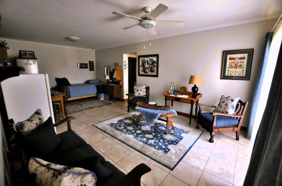 4 Bedroom Property for Sale in Fraaiuitsig Western Cape